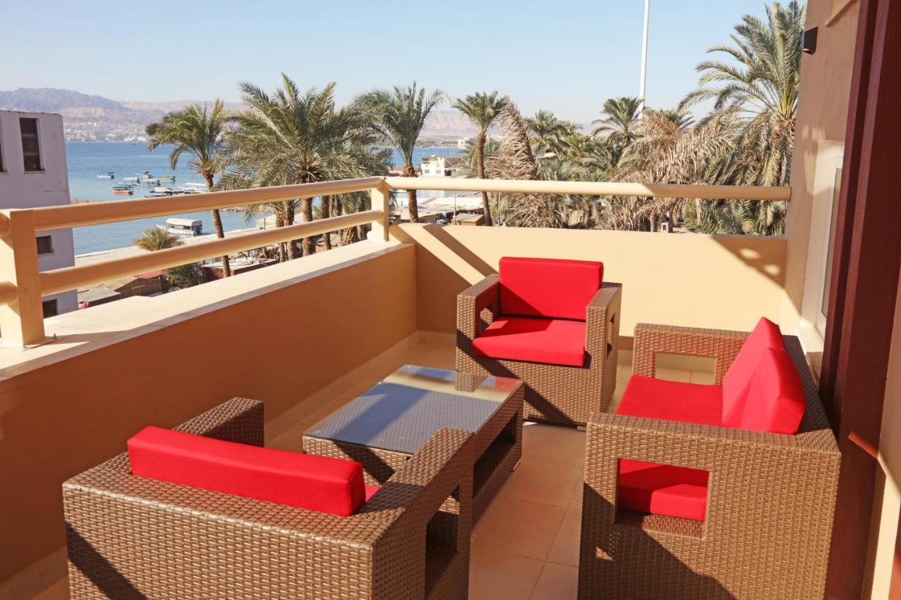 La Riva Hotel Aqaba Esterno foto
